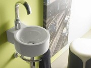 Bathco umywalka podwieszana z relingiem Sherry 28,5x33,5 cm 4905