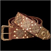 ZDOBIONY ŚREDNIOWIECZNY DŁUGI SKÓRZANY PAS (WS200672) Płatnerze