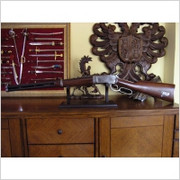 SREBRNA STRZELBA WINCHESTER Z GŁOWĄ BIZONA (K1063-P) HISZPANIA