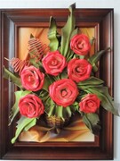 Bukiet czerwonych róż w wiklinowym koszu - prezent na urodziny EMETYTURĘ jubileusz ART DECO