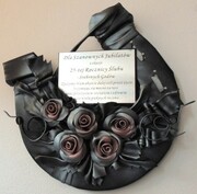 PODKOWA ZE SKÓRY Z GRAWEREM - PREZENT NA JUBILEUSZ, ŚLUB, PODZIĘKOWANIE PDG-3 ART DECO