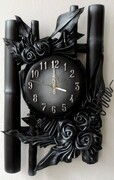 Zegar scienny bambusowy w kolorze czarno - srebrnym - Róże ze skóry - RĘKODZIEŁO - B13-1 ART DECO