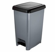 Kosz plastikowy otwierany przyciskiem pedałowym 15 l Linea Trade KP15K