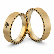 Obrączki ślubne z sercami i czarnymi brylantami - Au-1108