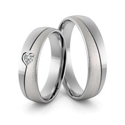 Obrączki ślubne z białego złota niklowego z sercem i brylantami - Au-971