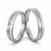 Obrączki ślubne platynowe 4 mm z sercem i brylantem - Pt-35