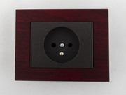 Gniazdo pojedyncze z uziemieniem z przesłonami torów grafitowe VILMA