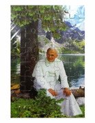 Puzzle Jan Paweł II pod drzewem 20x13cm 40 elementów - 56821
