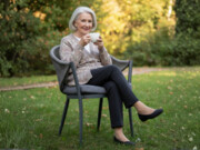 Aluminiowe krzesło BREVE z plecionej liny