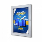 Gablota zatrzaskowa na plakat A2 (42x59,4 cm) zamykana na kluczyk do użytku zewnętrznego i wewnętrznego gablota zewnętrzna wewnętrzna gablota ogłoszeniowa gablota informacyjna tablica ogłoszeń tablica informacyjna
