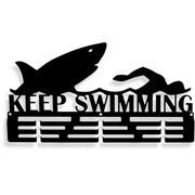 Wieszak na medale dla pływaka PŁYWAK Z REKINEM [M] 36x19cm