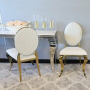 Krzesło Ludwik II Gold glamour White z przeszyciami - złote krzesło tapicerowane białe Bellacasa