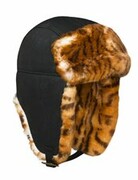 Naturalna czapka uszatka zimowa ze skóry obszyta futrem S-02