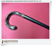 Męska drewniana laska inwalidzka Czarna ze srebrnym uchwytem (NI 170)