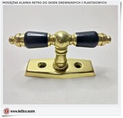 Klamka do okien z czarnym drewnem