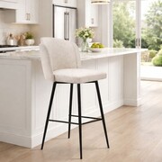 Hoker BEETLE – tapicerowany hoker do wyspy kuchennej DREAM 05, czarne metalowe nogi ATREVE – personalizowane krzesła i hokery, polska produkcja