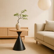 Stolik pomocniczy KONO OAK – dębowy blat, czarna stożkowa podstawa