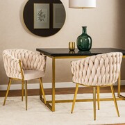 Krzesło tapicerowane ROSSE – beżowy velvet, złoty stelaż, plecione oparcie