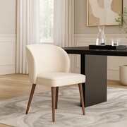 Krzesło tapicerowane AINE PLUS – ozdobna kedra, grube siedzisko, personalizacja ATREVE – personalizowane krzesła i hokery, polska produkcja