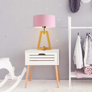 Lampka nocna drewniana dla dzieci CLIO z różowym abażurem