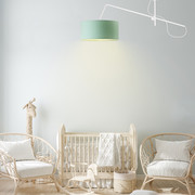 Biało-miętowa lampa wisząca z ruchomym ramieniem do pokoju dziecka RIO