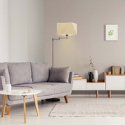 Lampa podłogowa do czytania w salonie SANTIAGO