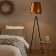 Drewniana lampa stojąca na trójnogu do sypialni ARUBA MIRROR