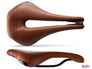 Siodło Selle Italia Novus Boost Gravel Heritage Ti316 Superflow L (Id Match S3), Ti 316 Rail, Fibra-Tek, 260G, Brązowe Selle Italia