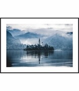 Plakat wyspa na tle gór De Art s.c.