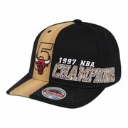 Czapka z daszkiem Mitchell & Ness NBA HWC Chicago Bulls 97 Champs Stretch Snapback - HHSS1089-CBUYYPPPBLCK Mitchell & Ness
