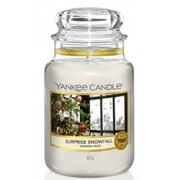 Świeca Yankee Candle Surprise Snowfall, duży słoik (623g) Yankee Candle