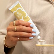 Pasta do zebów z Miodem Manuka MGO™ 400+, bez fluoru Manuka Health New Zealand Limited