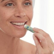 Pomadka do ust z Miodem Manuka MGO 250+ Manuka Health New Zealand Limited