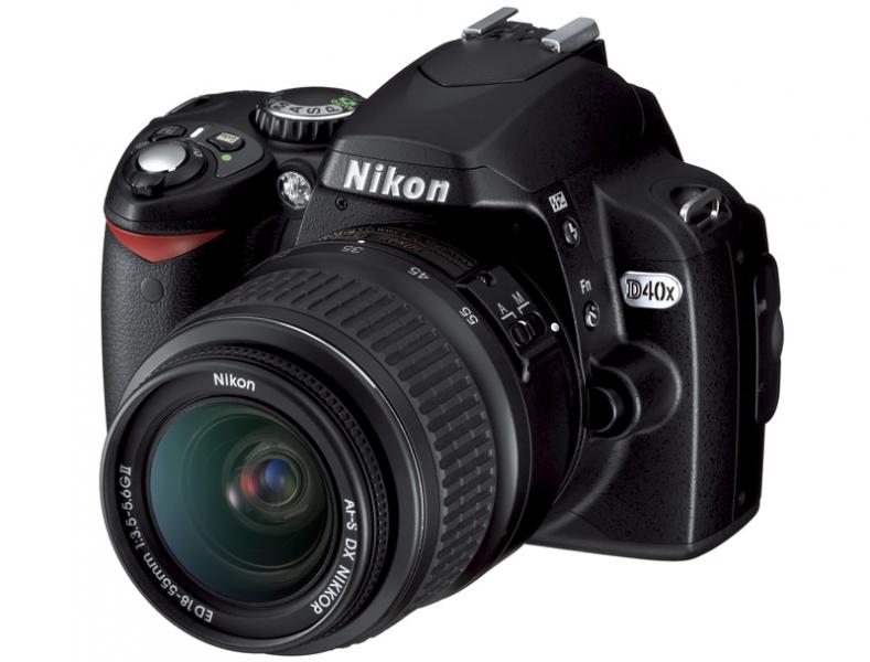 Lustrzanka cyfrowa Nikon D40X